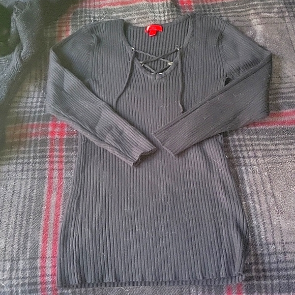 Sexy lace up black top - Picture 1 of 4